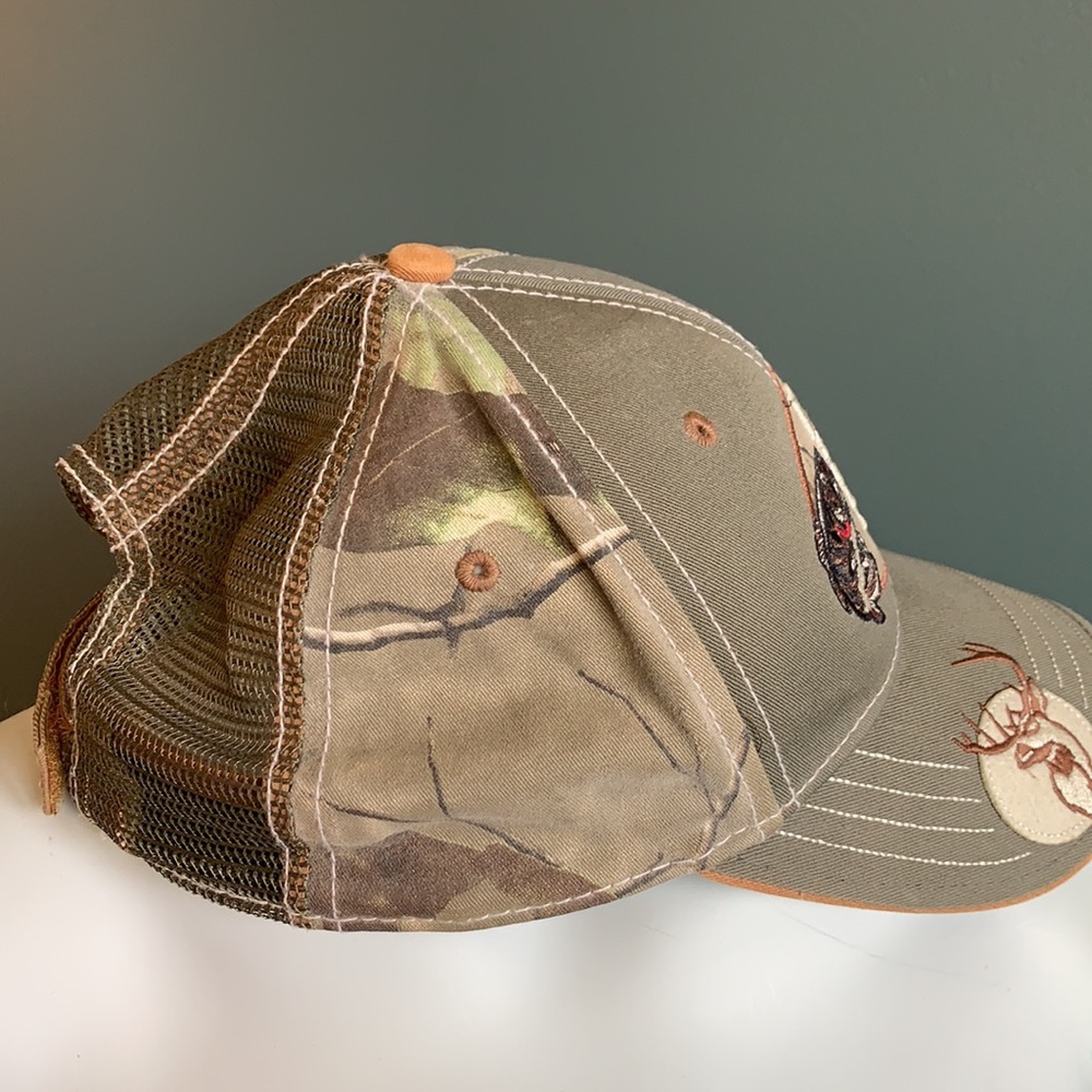 it’s a ball cap 🧢 - Picture 4 of 7